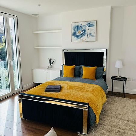 ロンドンStunning Flat In Chiswickアパートメント エクステリア 写真