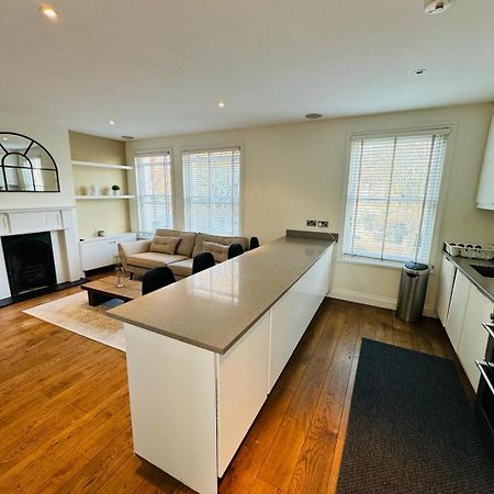 ロンドンStunning Flat In Chiswickアパートメント エクステリア 写真