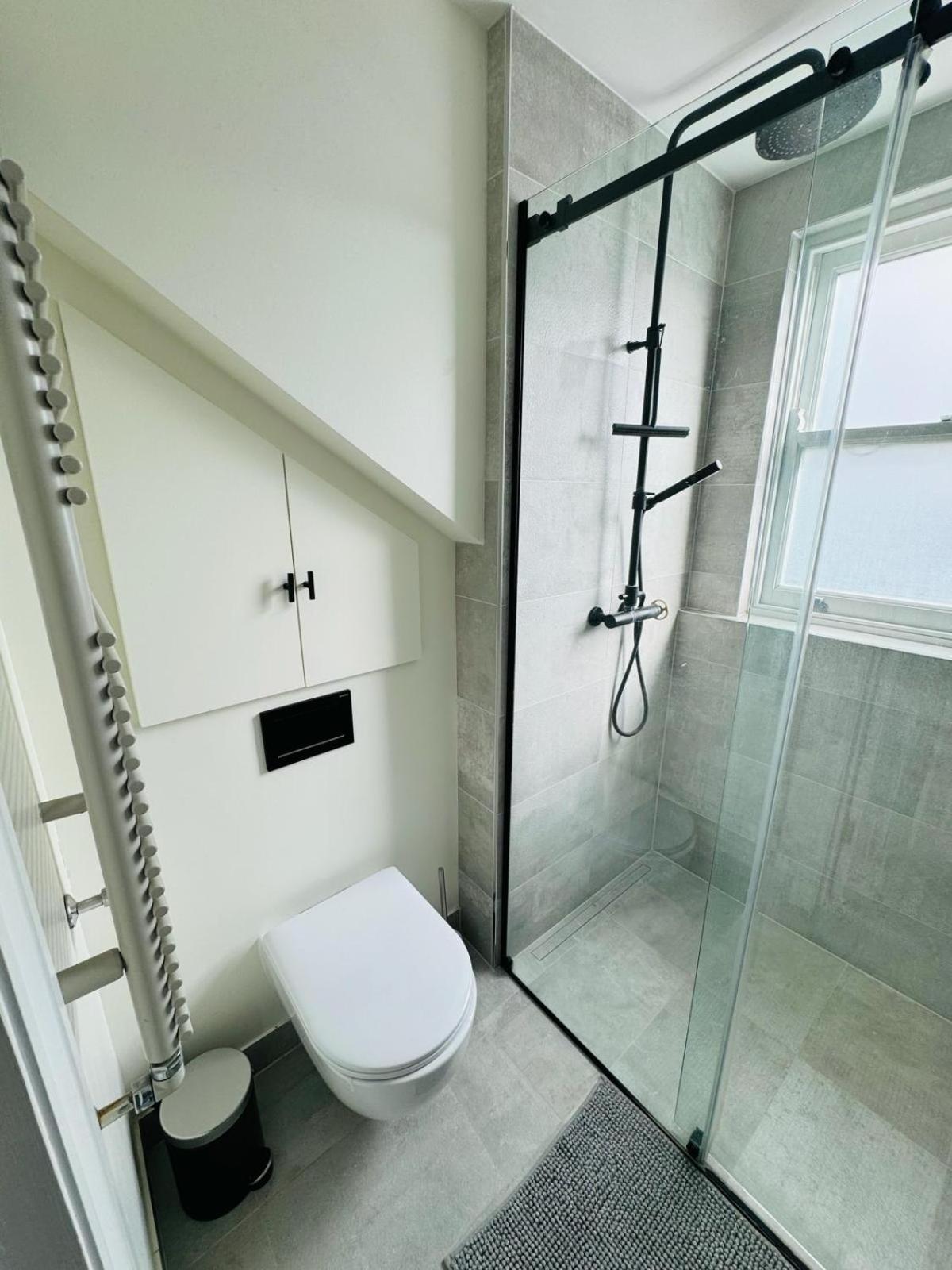 ロンドンStunning Flat In Chiswickアパートメント エクステリア 写真