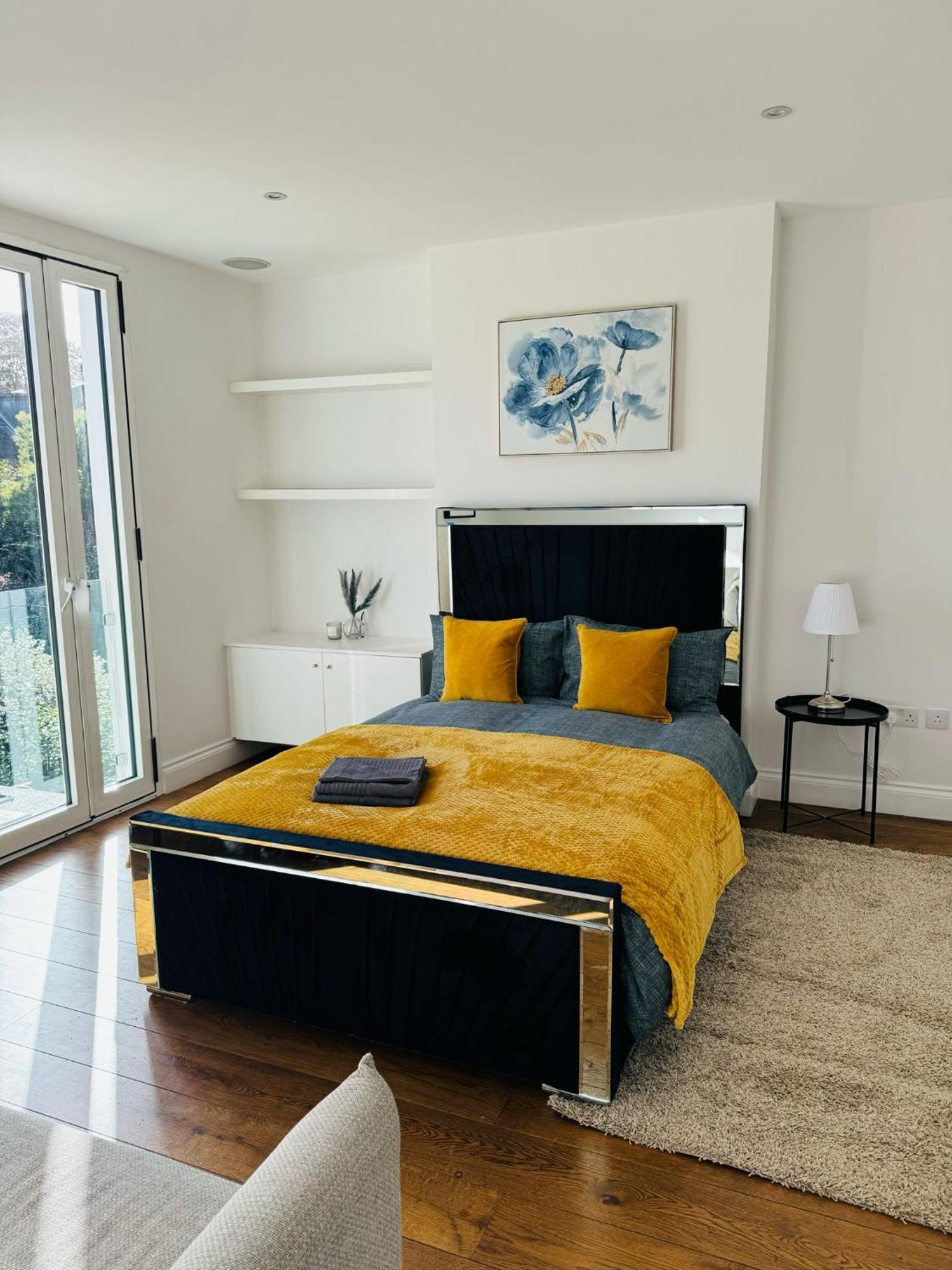 ロンドンStunning Flat In Chiswickアパートメント エクステリア 写真
