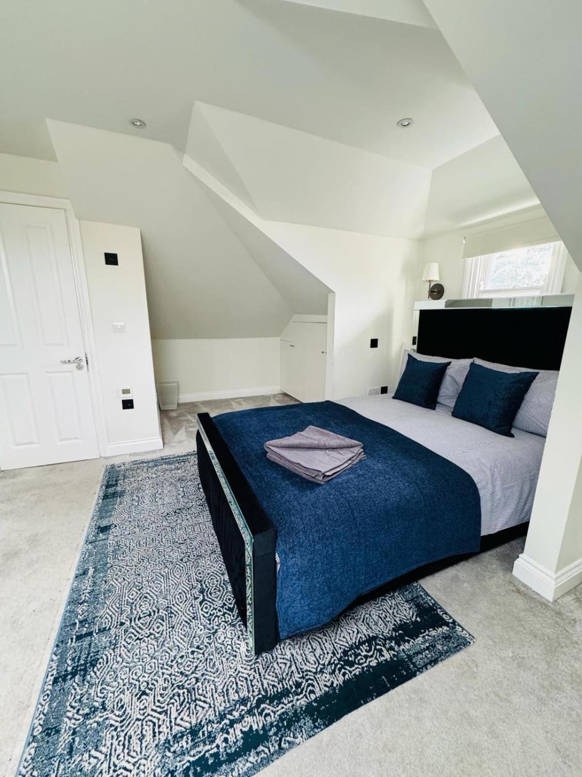 ロンドンStunning Flat In Chiswickアパートメント エクステリア 写真