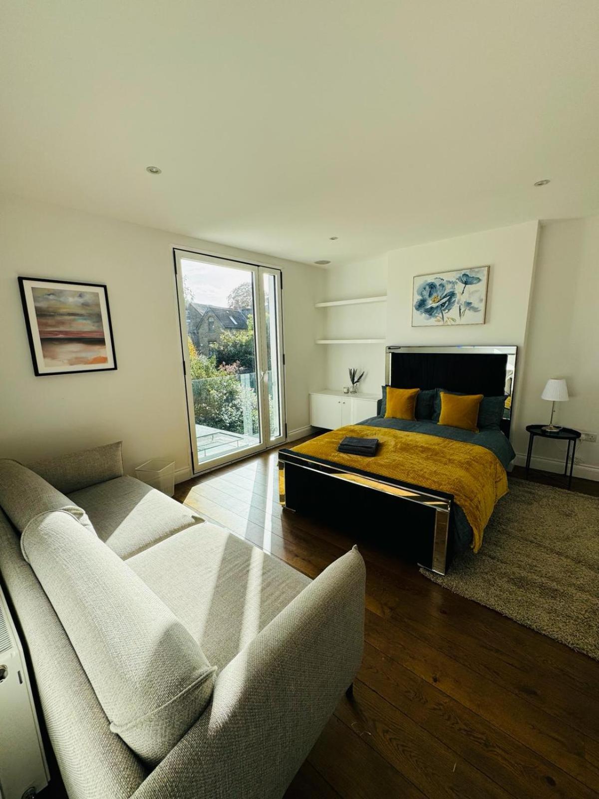 ロンドンStunning Flat In Chiswickアパートメント エクステリア 写真