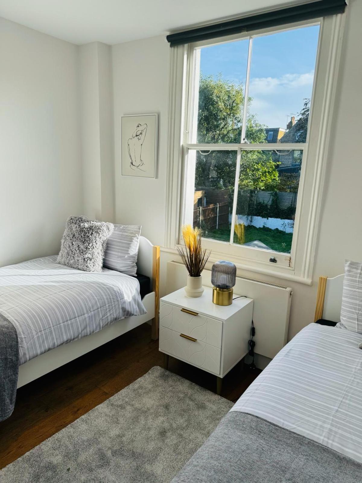 ロンドンStunning Flat In Chiswickアパートメント エクステリア 写真