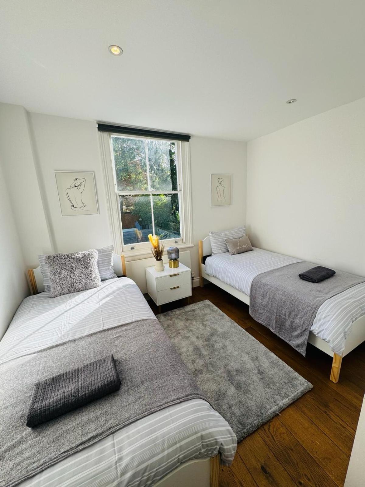 ロンドンStunning Flat In Chiswickアパートメント エクステリア 写真