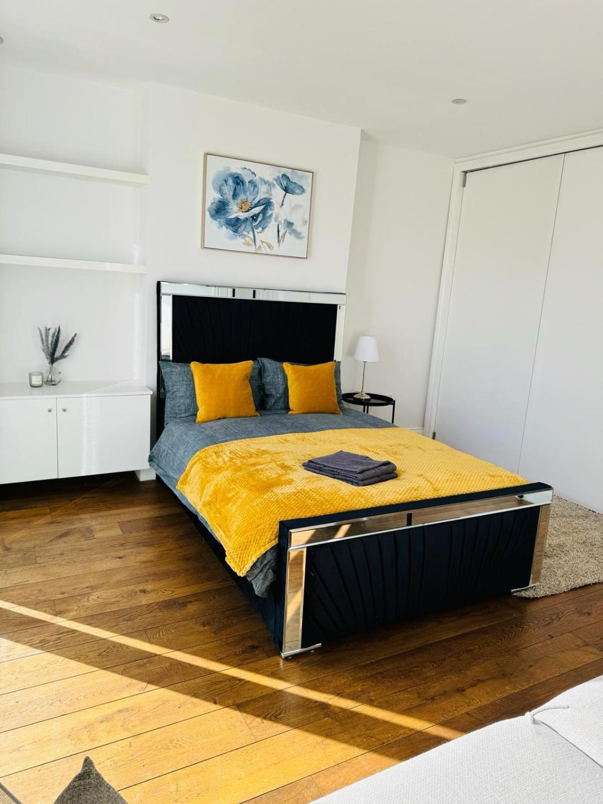 ロンドンStunning Flat In Chiswickアパートメント エクステリア 写真